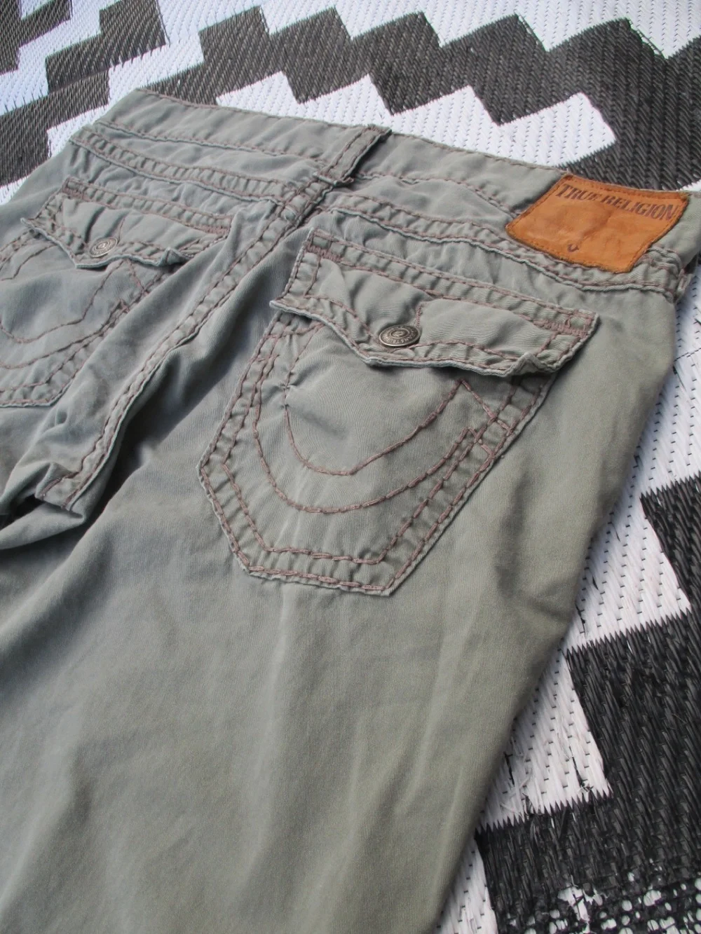 True Religion Ricky Relaxed Straight Olive Green Jeans